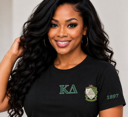 Kappa Delta Black classic printed T-shirt — model close-up